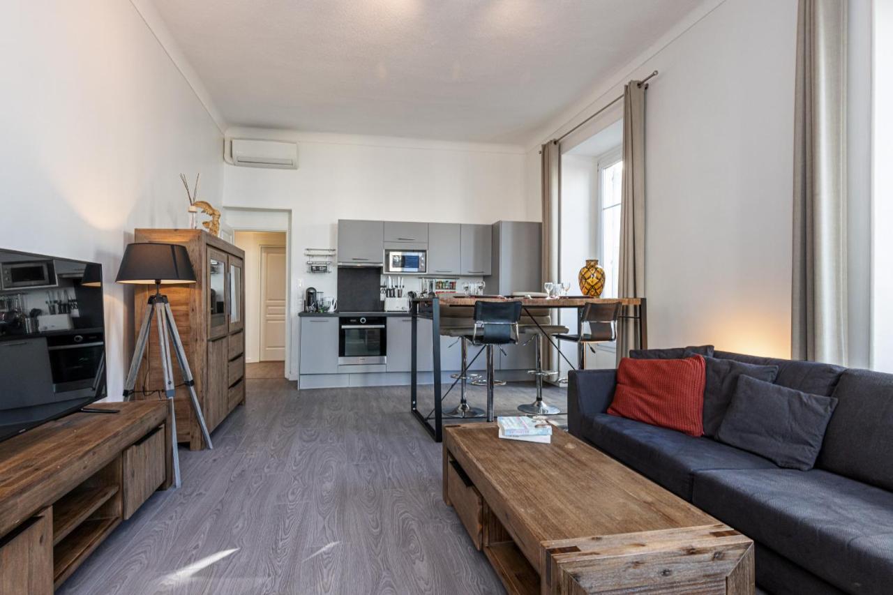 Jean Medecin Av - Large 2 Bdrs Ac Appartement